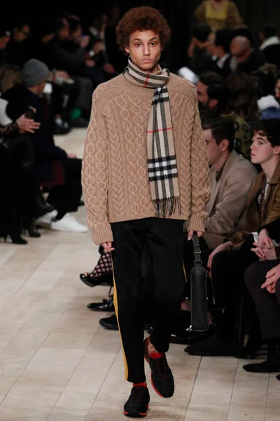 Look 27
